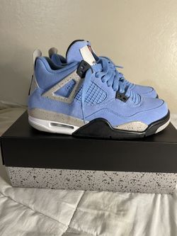 Jordan 4 University Blue. Size 6.