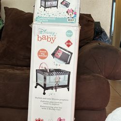 Minnie Mousse Playpen