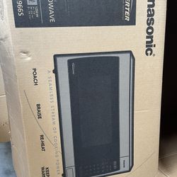 Brand New Panasonic Microwave Oven