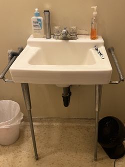 Vintage Mid Century 50s - 60s Bathroom Sink