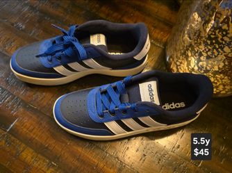 adidas Breakbase shoes in Collegiate Navy/Dash Grey/Collegiate Royal size 5.5Y