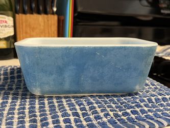 Vintage Pyrex Turquoise Refrigerator Dish