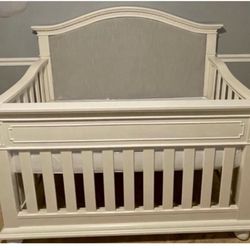 Cuna / Cama Full - Crib/ Full bed 
