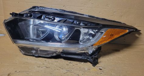 2019-2020-2021-2022 HONDA HR-V HEADLIGHT HALOGEN OEM