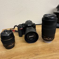 Nikon D5600 Set With 3 Lenses And Case 