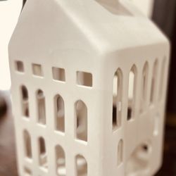 Stunning Beautiful Ceramic Earthenware Tea Light Candle Holder For Garden Or Home Decor White House