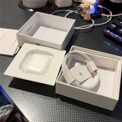AirPod Gen 3 