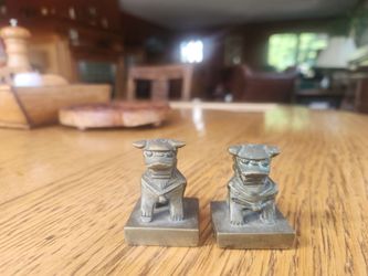 VINTAGE PAIR FOO DOG SEALS