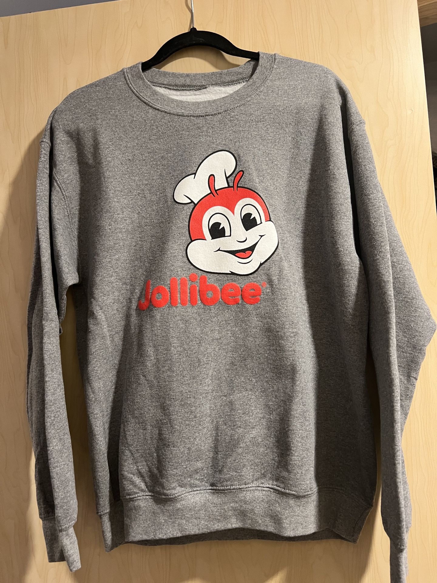 Jollibee Sweater Size M