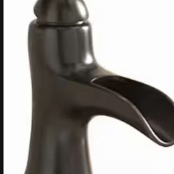 Giagni Andante Vintage bronze 4-in centerset 1-handle WaterSense Waterfall 