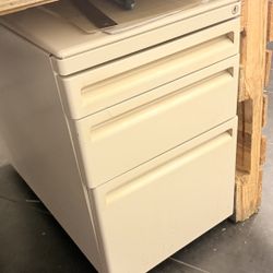 File Cabinet. No Keys