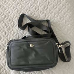 Lululemon crossbody Camera Bag