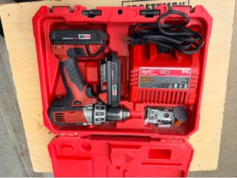 Milwaukee M18 Drill Set