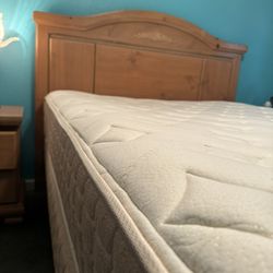 Queen Bed And Mattresses 