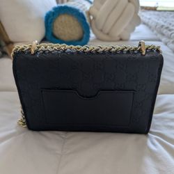Black Crossbody, Inside Zipper, Outside Pocket, Gold Chain Luxury Handbag