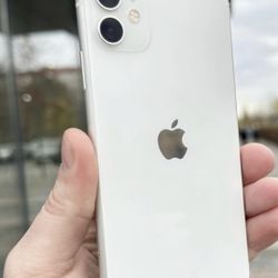 iPhone 11 Unlocked With Warranty 