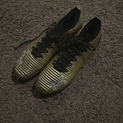 UnderArmor Cleats 