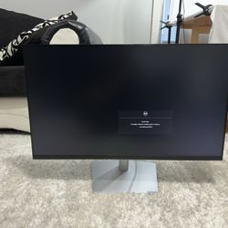 Dell P3221D 31.5 QHD Wide 1440p LCD Monitor With Stand