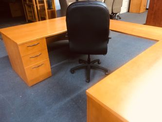 I shaped desks and matching items