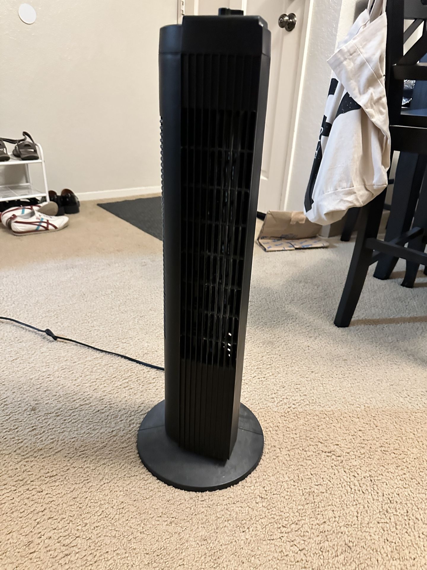 Mainstays Tower Fan - 27” Tall - Great Condition!