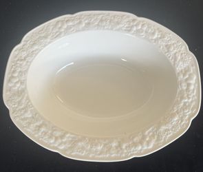 Crown Ducal Florentine Vegetable Bowl England