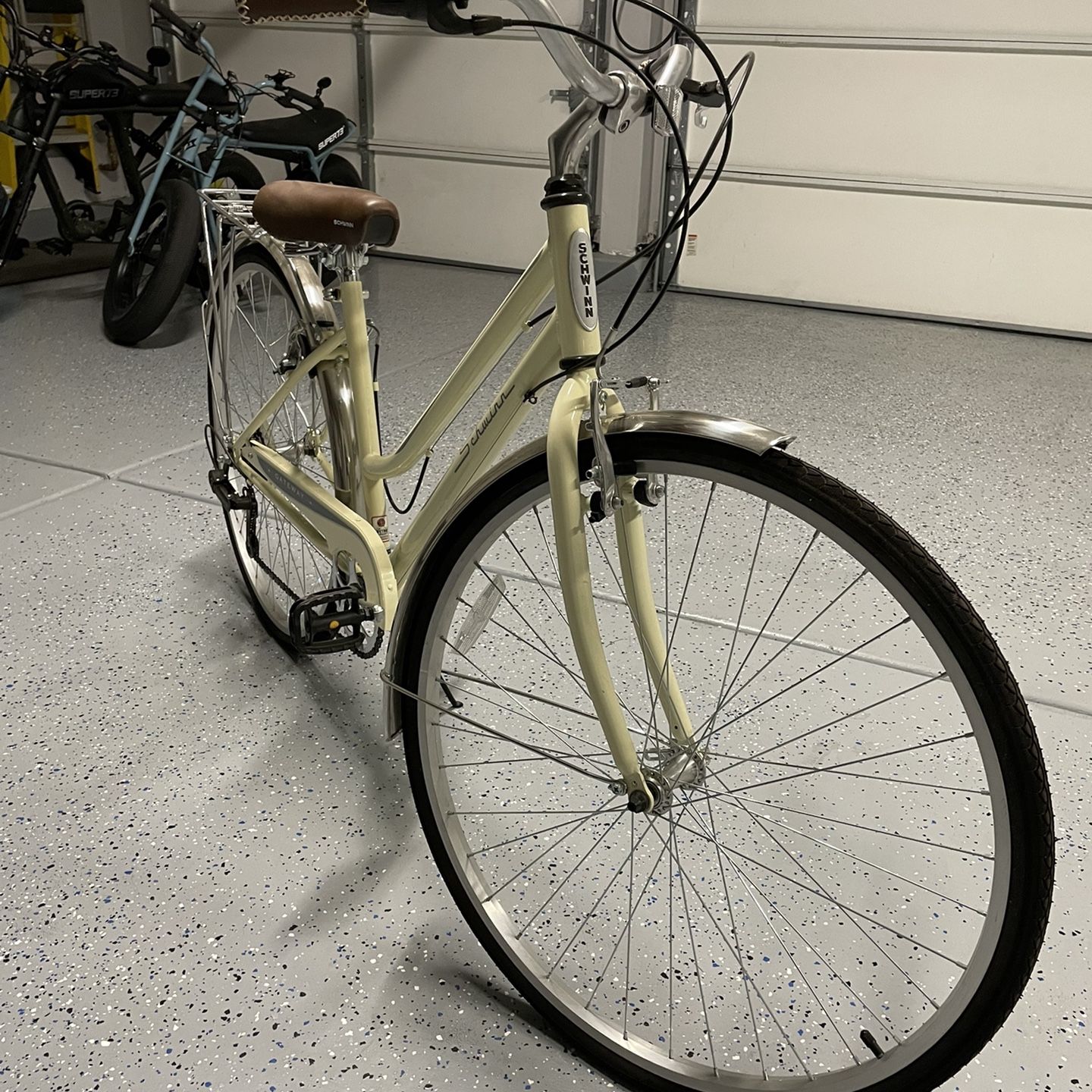 Schwinn gateway hybrid bike new arrivals