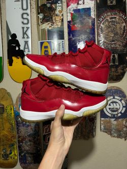 Air Jordan 11 win like 96 size 9.5
