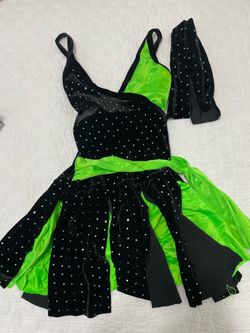 Girls costume