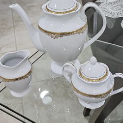 Fine China Tea Or Coffee Sets 