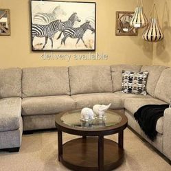Brand New// Gray Oversized Sectional, Seccional, Couch// Delivery Available 