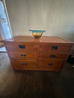 Dresser 6 drawers $140 obo