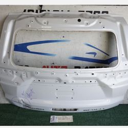 w/damages 2021 - 22 - 2023 GMC YUKON DENALI REAR DOOR LIFTGATE TAILGATE OEM AY29880