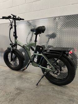 Long Range Folding E-Bike, 20x4.0 Fat Tire, XL 20ah Battery, 28mph