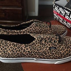 Leopard Vans Size 9.5 Women’s