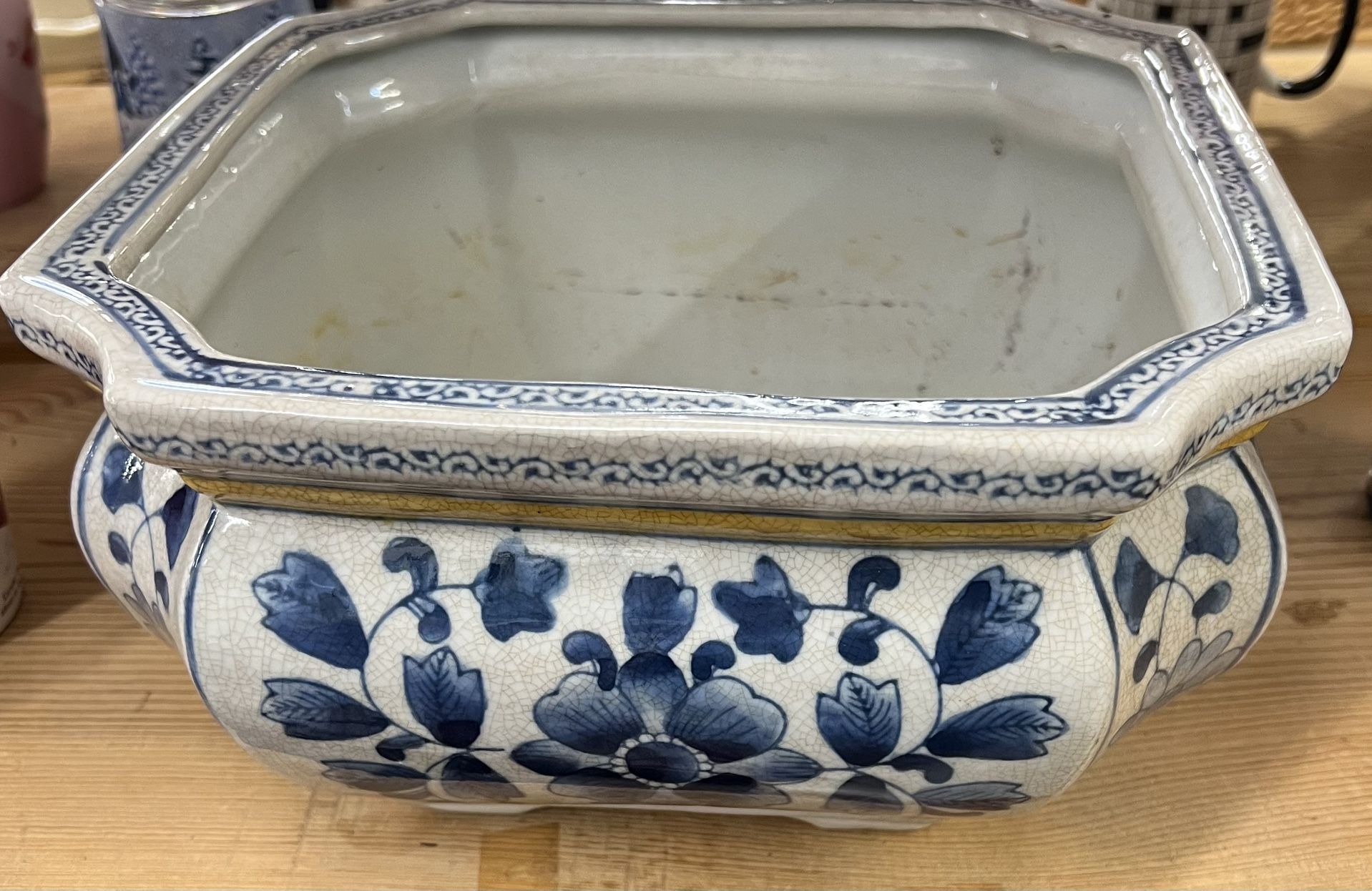 Large BLUE & WHITE Planter