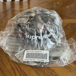 Supreme x New Era Breast Cancer Awareness Box Logo Fitted Hat Size 7 1/2