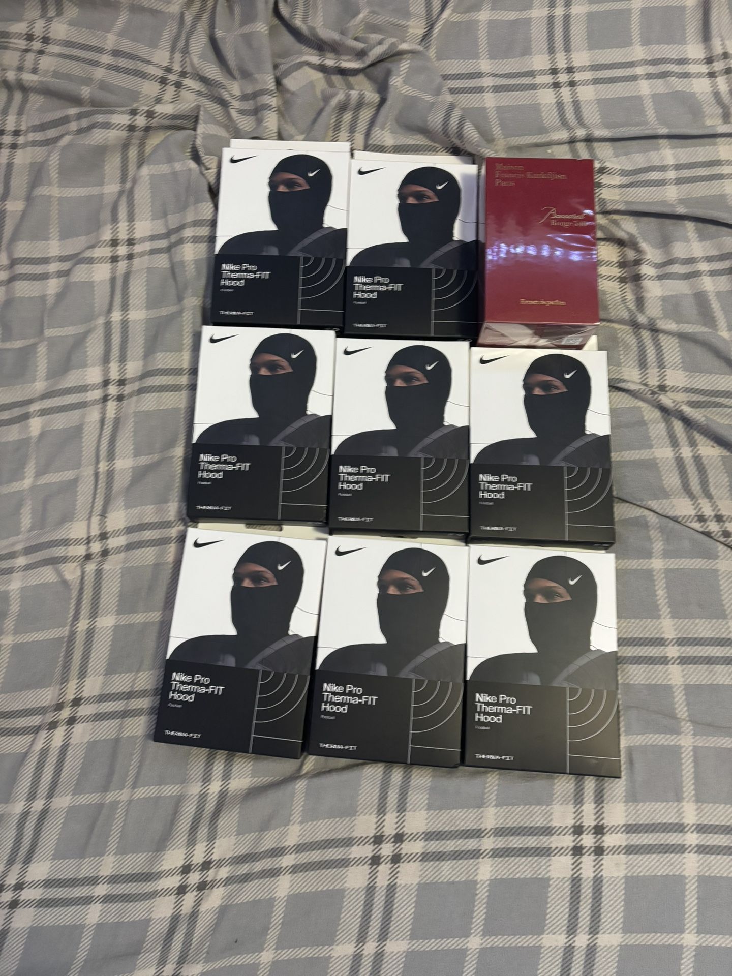 8 Nike Ski Mask/baccarat rouge 540