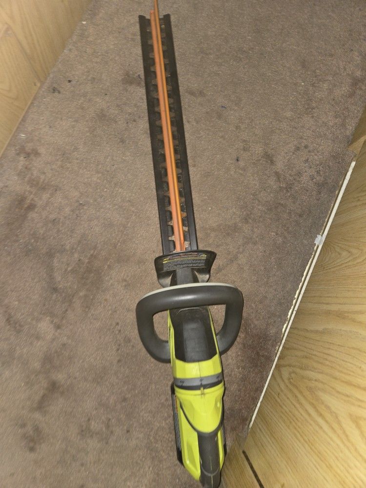 Hedge Sweeper