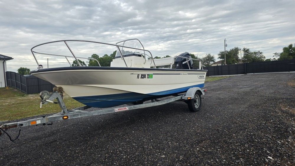 BOSTON WHALER 15 PIES DEL 2008 MERCURY 60 FOUR STROKE ESTA EN NAPLES INTERESADOS LLAMAME 786@915@2829