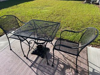 Outdoor Patio Table and Chairs Set. Iron Steel