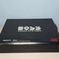Boss 1200(RIOT) WATT MOSFET 2 CHANNEL AMP(R6002)
