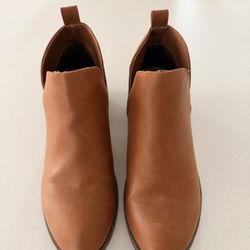 Women’s brown ankle Boot 