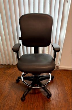 Heavy Duty Office Chair!