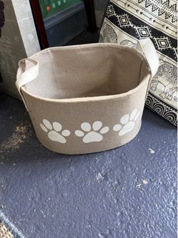 Dog toy bin