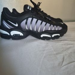 Nike Air Max Tailwind 4
Black White 