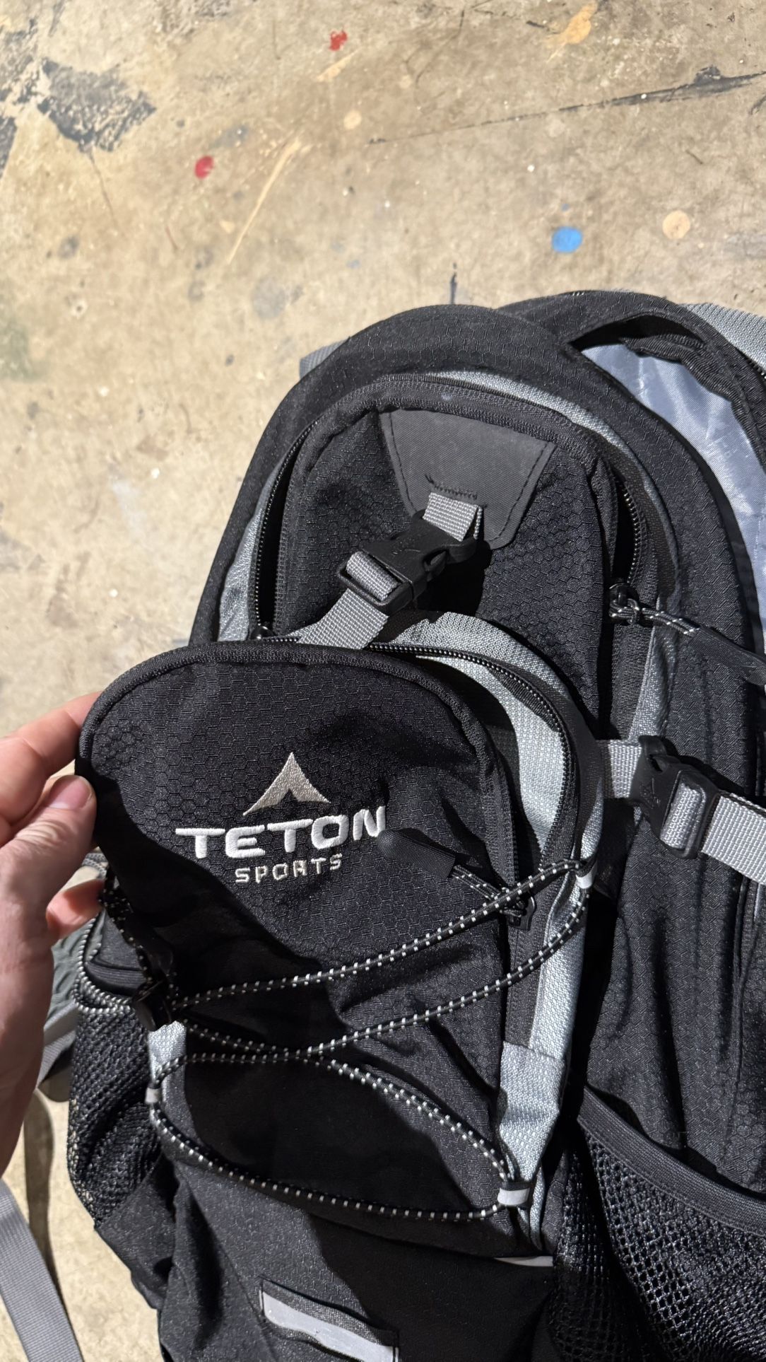 Teton Sports Hiking backpack - slim profile, Like New!