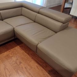 Natuzzi Leather Sectional 4 Seater W/ Chaise