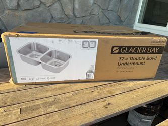 Glacier Bay 32 in Double Bowl Undermount Kitchen Sink