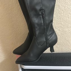 Botas Nuevaz Size 8.5