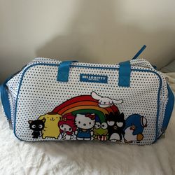 NEW Hello Kitty and Friends Duffle Bag Set